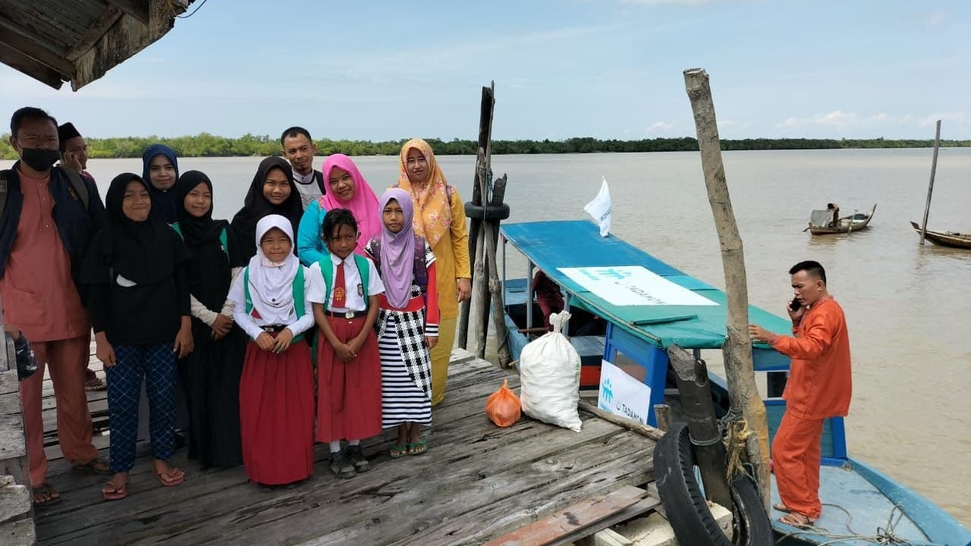 Help Us Buy A Boat To Transport Students And Teachers Safely To School